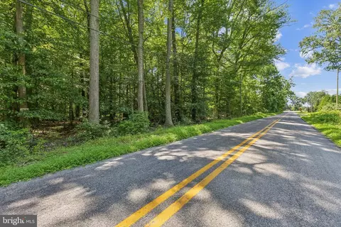 6005 Fenwick Rd, Bryans Road, MD 20616