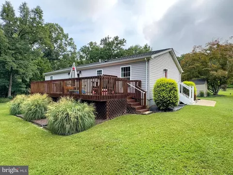 Exterior - 6135 Bumpy Oak Rd, La Plata, MD 20646 photo 3 of 15