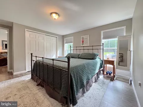 Bedroom - 6135 Bumpy Oak Rd, La Plata, MD 20646 photo 1 of 6