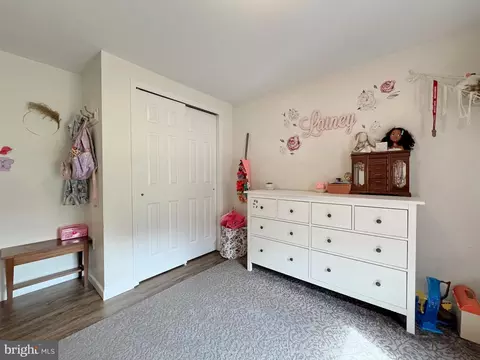 Bedroom - 6135 Bumpy Oak Rd, La Plata, MD 20646 photo 4 of 6
