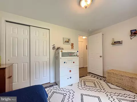 Bedroom - 6135 Bumpy Oak Rd, La Plata, MD 20646 photo 6 of 6