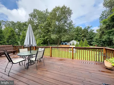 Exterior - 6135 Bumpy Oak Rd, La Plata, MD 20646 photo 8 of 15