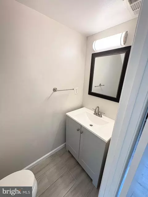 Bath - 4089 Bluebird Dr, Waldorf, MD 20603 photo 1 of 5