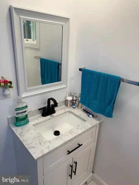 Bath - 3921 Turner Rd, Brandywine, MD 20613 photo 1 of 3