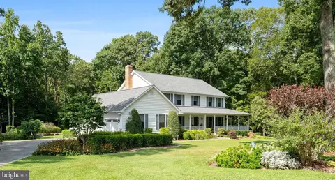 8405 Virginia Ct, La Plata, MD 20646