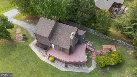 6635 Horseshoe Dr, La Plata, MD 20646
