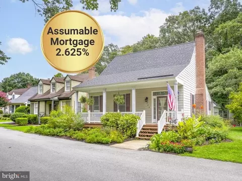 300 Hickory Cir, La Plata, MD 20646