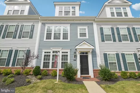 389 Buckeye Cir, La Plata, MD 20646