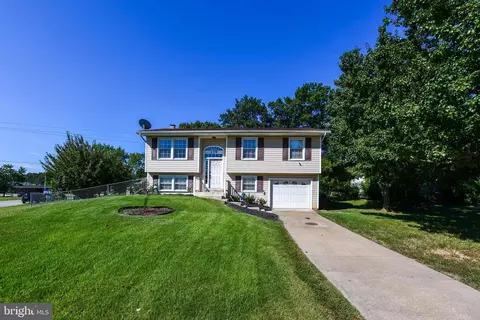 139 Garner Ave, Waldorf, MD 20602