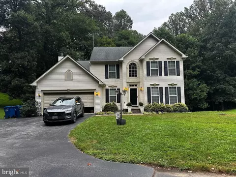 16665 Saddle Pl, Hughesville, MD 20637