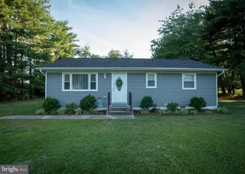 12775 Grosstown Rd, Hughesville, MD 20637