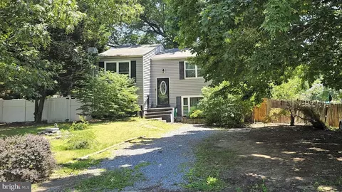 12412 Channelview Dr, Newburg, MD 20664
