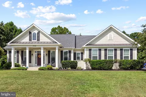 17118 Sweetwater Ct, Hughesville, MD 20637