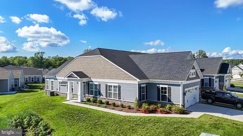 72 Camden Cir, La Plata, MD 20646