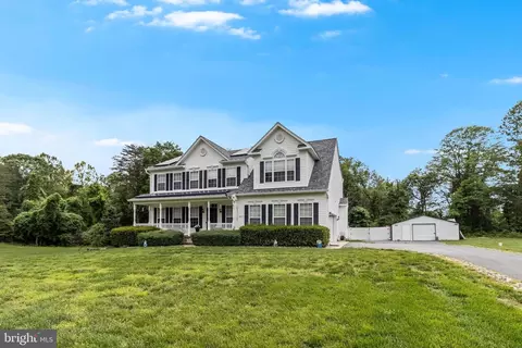 6271 Baywood Ct, Hughesville, MD 20637