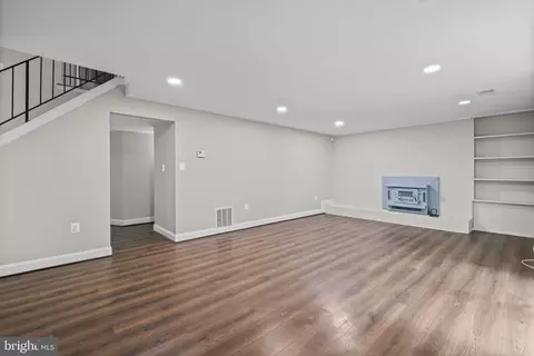 Living - 5908 Michael Rd, Waldorf, MD 20601 photo 8 of 8