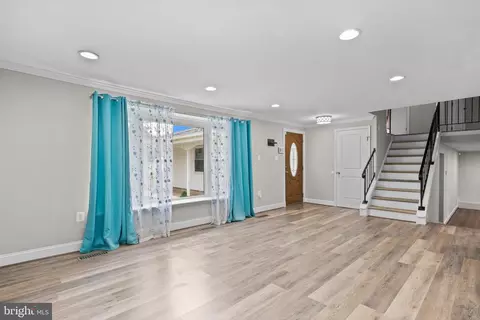 Entry Way - 5908 Michael Rd, Waldorf, MD 20601 photo 3 of 5