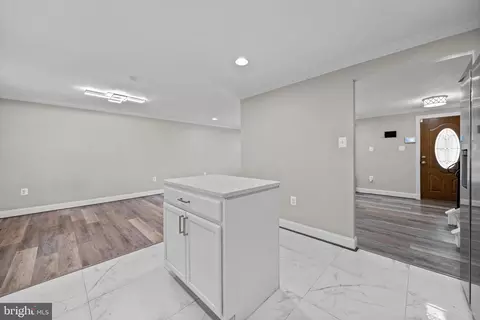 Entry Way - 5908 Michael Rd, Waldorf, MD 20601 photo 5 of 5