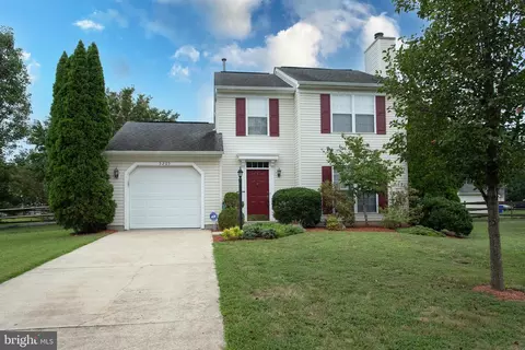 5205 Sauger Ct, Waldorf, MD 20603
