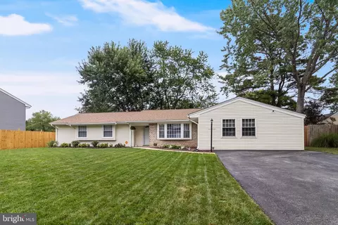 5025 Nicholas Rd, Waldorf, MD 20601