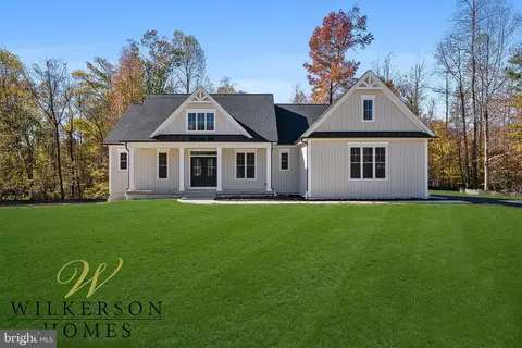 5879 Hardwick Ct, Hughesville, MD 20637