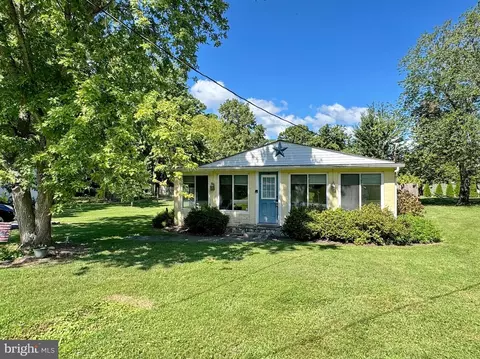 18117 Piedmont Dr, Cobb Island, MD 20625