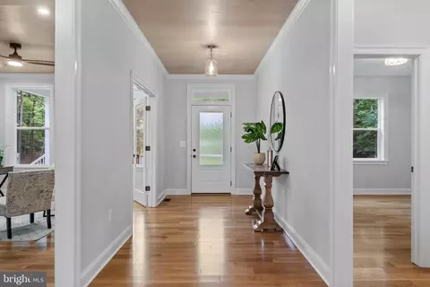 Entry Way - 3815 Watson Rd, Brandywine, MD 20613 photo 2 of 9