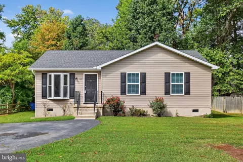 22 Pueblo Cir, Indian Head, MD 20640