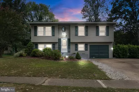 911 Fowler Ct, Waldorf, MD 20602
