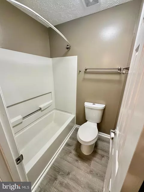 Bath - 3844 Gateview Pl, Waldorf, MD 20602 photo 1 of 4