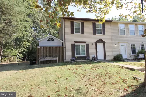 1568 Pin Oak Dr, Waldorf, MD 20601