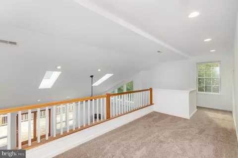 Entry Way - 4254 Ridgeway Dr, Brandywine, MD 20613 photo 6 of 8