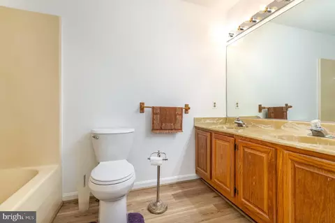 Bath - 4254 Ridgeway Dr, Brandywine, MD 20613 photo 5 of 5