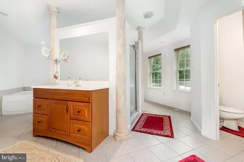 Entry Way - 4254 Ridgeway Dr, Brandywine, MD 20613 photo 5 of 8