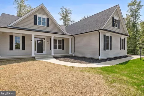 15992 Brackenburn Court Ct, Hughesville, MD 20637
