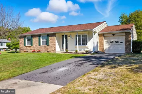 2254 Sandalwood Dr, Waldorf, MD 20601