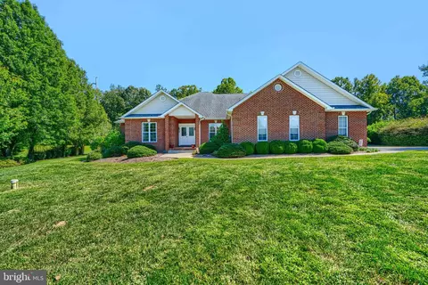 5320 Burreed Ct, Waldorf, MD 20601