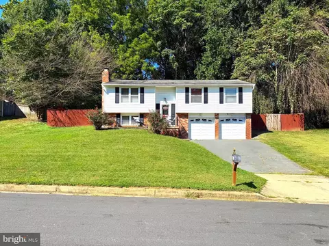 2121 Briarwood Dr, Waldorf, MD 20601