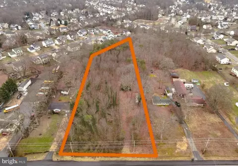 10515 Berry Rd, Waldorf, MD 20603