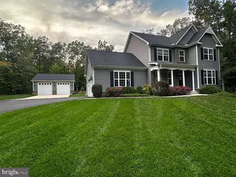 7449 Howard Dr, Port Tobacco, MD 20677