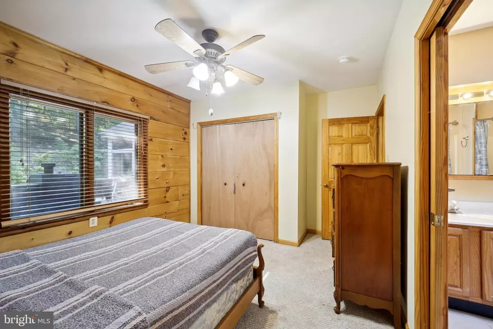 Bedroom - 8535 Acoustic Ln, Port Tobacco, MD 20677 photo 6 of 12