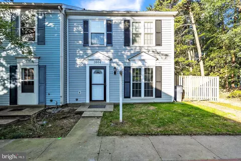 3864 Kelly Green Pl, Waldorf, MD 20602