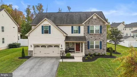 10579 Long Leaf Ln, Waldorf, MD 20603