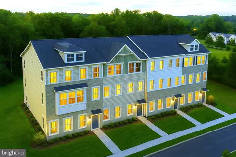 10711 Millport St, White Plains, MD 20695