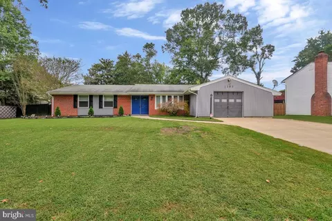 1103 Falmouth Rd, Waldorf, MD 20601