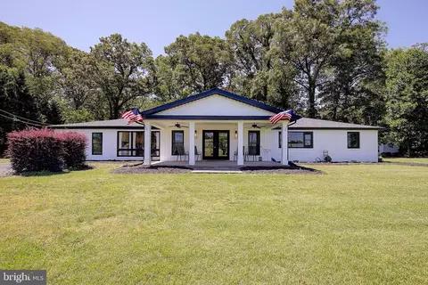 10185 Marshall Corner Rd, White Plains, MD 20695