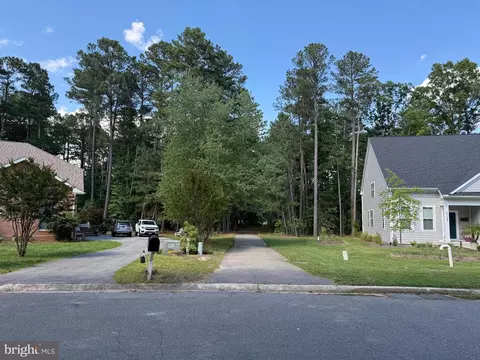 15127 Beacon Hill Cir, Issue, MD 20645 photo 2