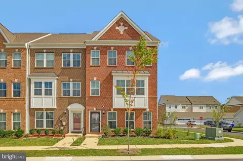 11525 Charlotte Bronte Ln, White Plains, MD 20695