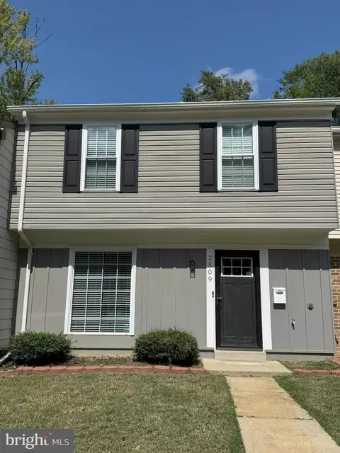 2509 Robinson Pl, Waldorf, MD 20602