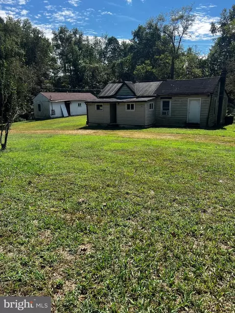 Mt Victoria Road, Newburg, MD 20664